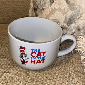 ❤️🤍💙NWT Dr. Seuss’ The Cat in the Hat Large Food/Beverage Mug